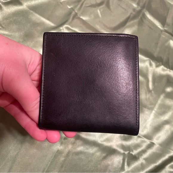 EUC Vintage coach wallet, water buffalo hide, with book, black ⭐️ Dead stock⭐️ - Picture 9 of 10